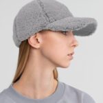 Бейсболка Oblako, утепленная, серая — 8 марта с логотипом