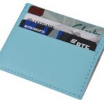 Чехол для карточек и купюр Weekend из ПВХ, голубой — 8 марта с логотипом