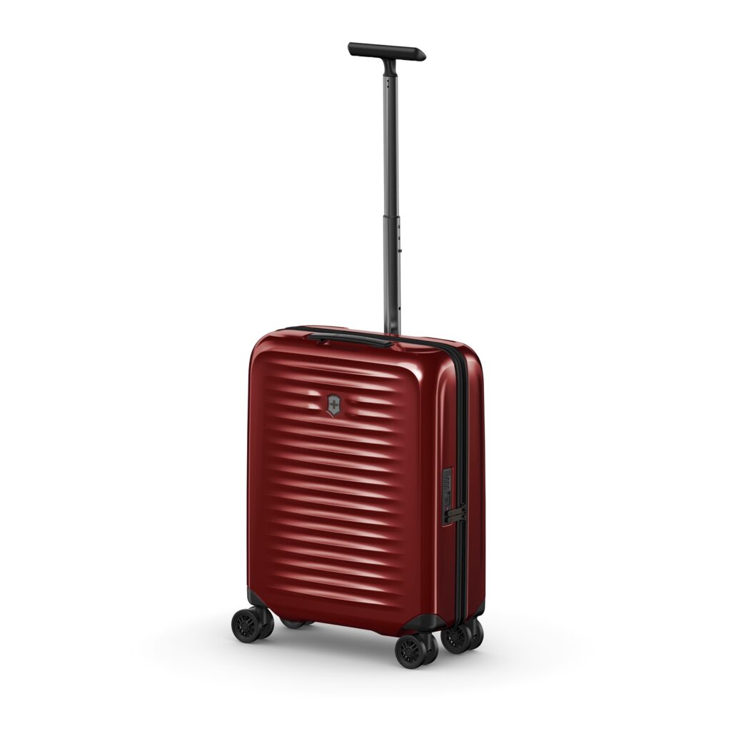 Чемодан VICTORINOX Airox, красный, 100% поликарбонат Makrolon, 40x20x55 см, 33 л — Сумки женские с логотипом
