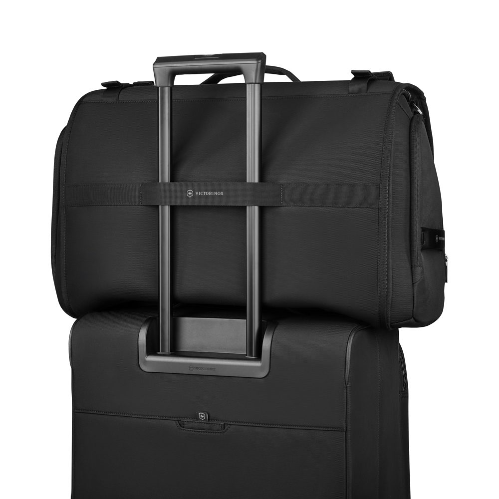 Портплед VICTORINOX Crosslight Garment Bag, черный, RPET полиэстер, 56x28x36 см, 45 л — Сумки женские с логотипом