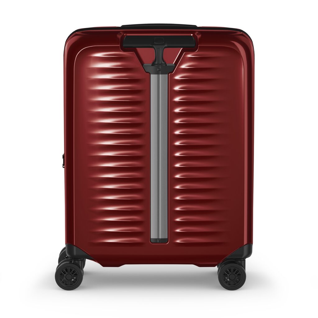 Чемодан VICTORINOX Airox, красный, 100% поликарбонат Makrolon, 40x20x55 см, 33 л — Сумки женские с логотипом